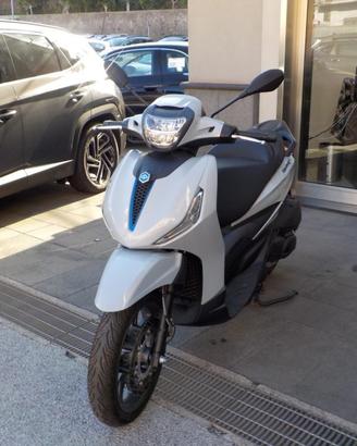 PIAGGIO Beverly 310 S Anno