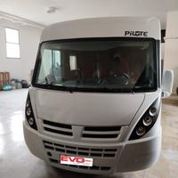 Motorhome Pilote Reference 730 G