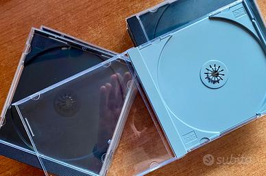 10 Custodie CD/DVD + 1 trasparente in omaggio