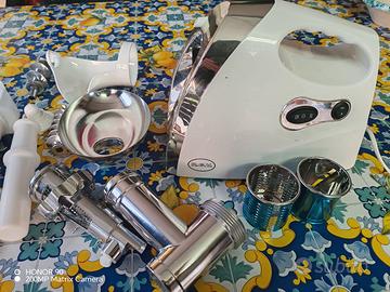 Passapomodoro, Tritacarne, grattugia