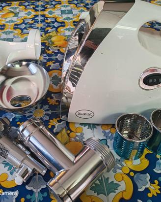 Passapomodoro, Tritacarne, grattugia