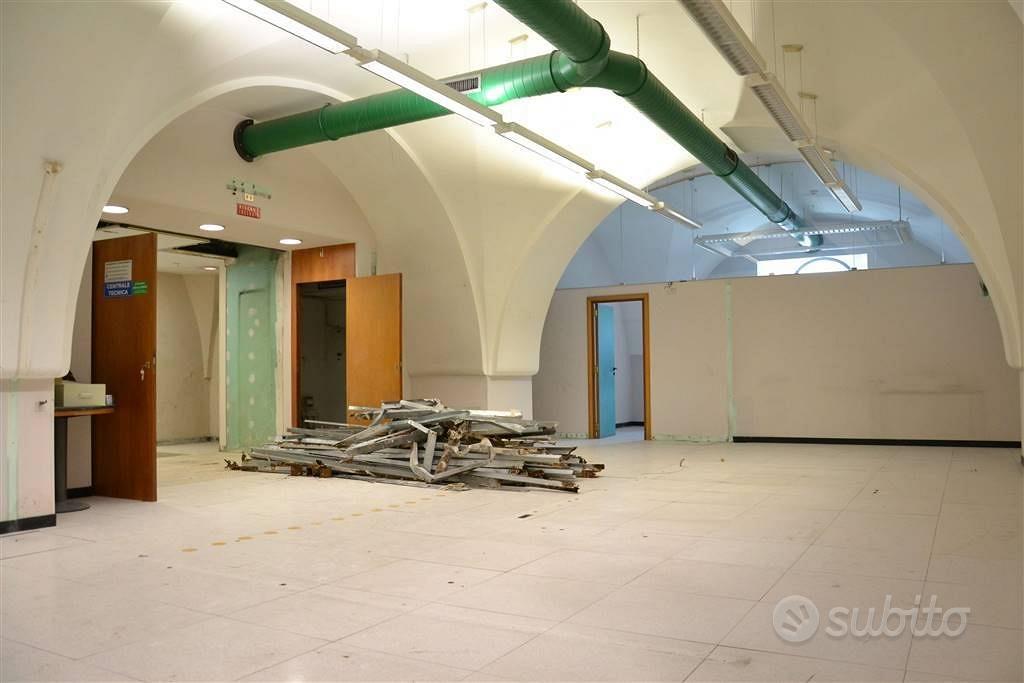 Immobile di 180 m² a Castellana Grotte - More