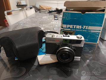 macchina fotografica PETRI 7S II