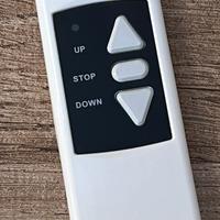 Schermo motorizzato per videoproiettore