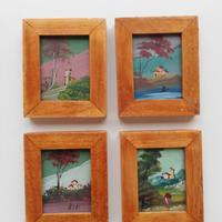 Piccoli quadri con cornici in legno 