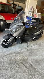 XMax 300