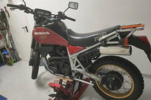 Honda XLV 750