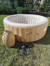 Piscina idromassaggio