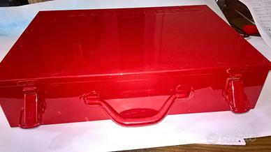 cassetta Felisatti di metallo