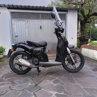 Scarabeo 50 nero 2017