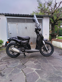 Scarabeo 50 nero 2017