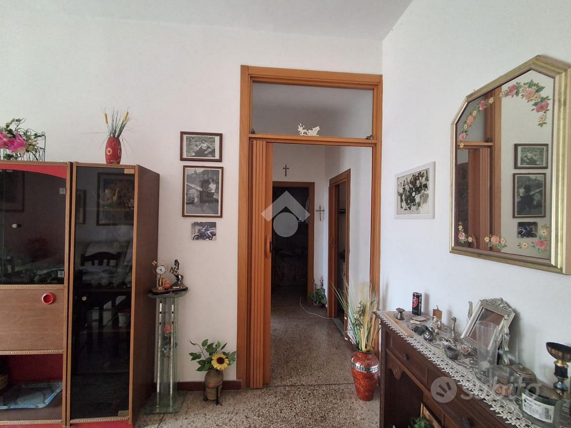 3 LOCALI A AVELLINO - Vista 6