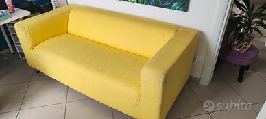 Divano a due posti, giallo, usato molto poco. IKEA