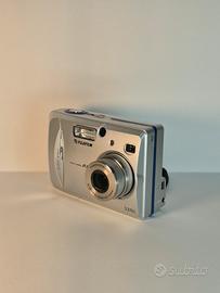 Fotocamera Fujifilm FinePix A303.