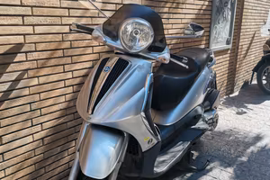 Piaggio Beverly tourer 400 i3 (2008)