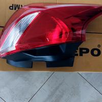 Fanale posteriore sx ford focus mk3  nuovo