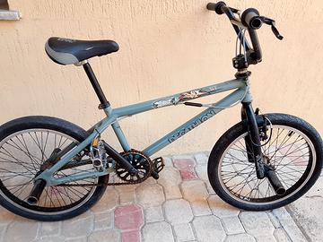 bicicletta BMX 360°
