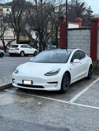 Tesla Model 3 - Garanzia 2028 - Autopilot Avanzato