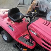 trattorino tagliaerba mtd JE 135 A auto drive