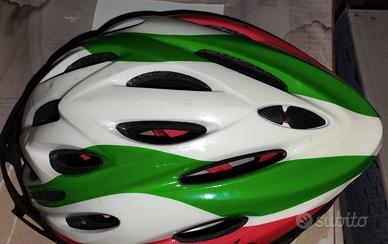 Casco bicicletta 