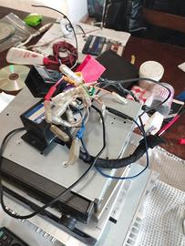 autoradio alpine DVD GPS c'è con 3 telecomandi 