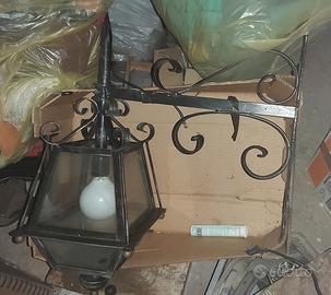 Lampada applique in ferro battuto