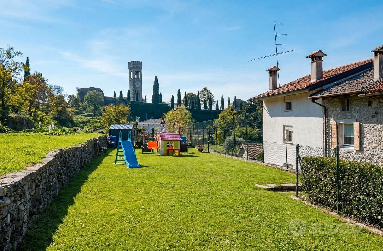 Fagagna-Fabbricato rurale con giardino in collina - Altro