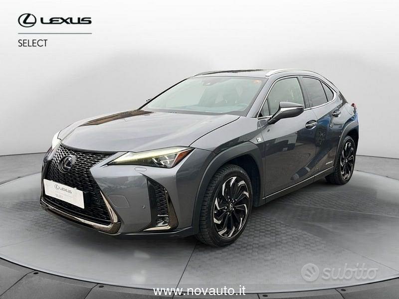 LEXUS UX