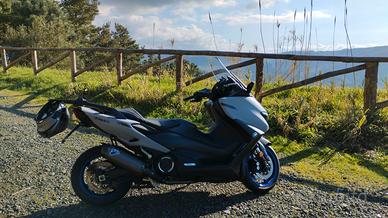 Tmax 560