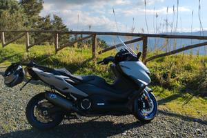 Tmax 560