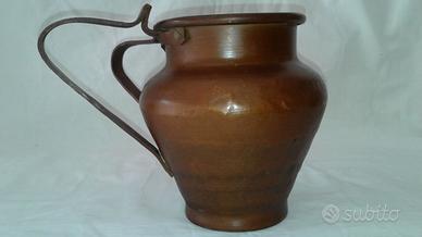Brocca vaso in rame antico dei Sassi di Matera