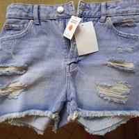 Short jeans mom con strappi