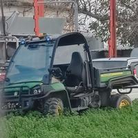 JOHN DEERE Gator con motore nuovo