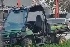 JOHN DEERE Gator con motore nuovo