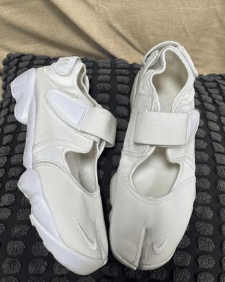 nike air rift white mesh