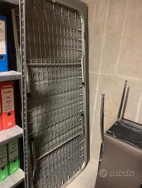 Branda letto a rete metallica e gambe richiudibili