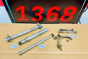 PERNO RUOTA E SUPPORTI MOTORE SHERCO ST 250 290 DA