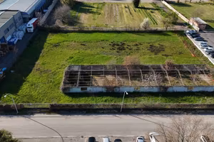 Terreno di 4186 m² a Forlì