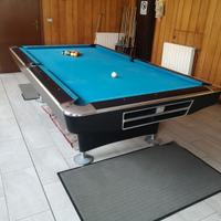 Nuovi giocatori di biliardo pool amatoriale