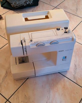 Macchina da Cucire Plaff Hobby 420