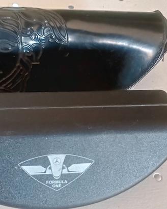 2 Custodie porta occhiali Versace e Formula Uno