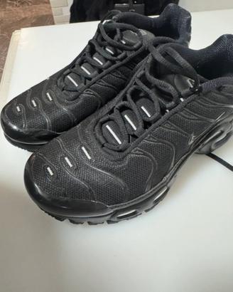 tn squalo nike originali