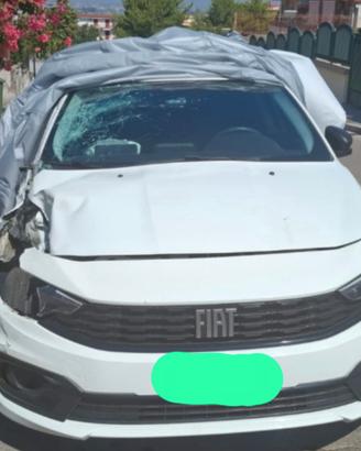 Fiat tipo 2021 1.0 100 cv gpl incidentata