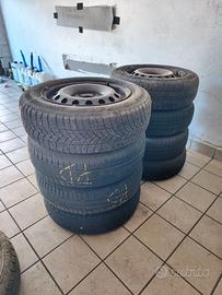 Pneumatici con cerchi