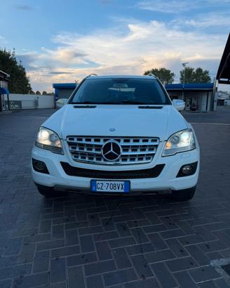 Mercedes-Benz ML 350 CDI V6 4MATIC (W164)