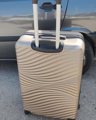 Trolley valigia grande color champagne come nuovo.