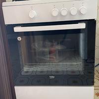 CUCINA BEKO a GAS (Fornelli+Forno) BEKO FSG62000DW