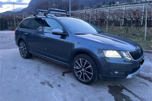 SKODA OCTAVIA SCOUT (DSG/4x4)