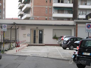 MONOLOCALE zona Novoli San Donato