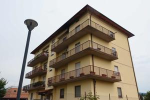 Bibbiena 2nd piano 5vani luminoso garage ascensore